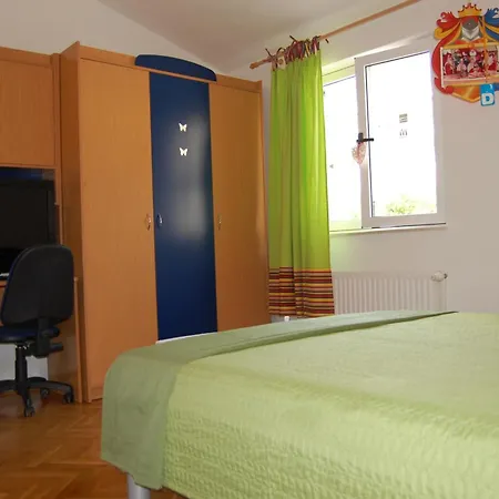 Radic 3*